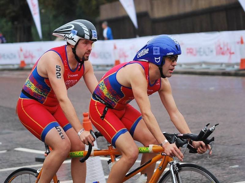 Foto en el tandem en el sector de ciclismo del mundial de Londres